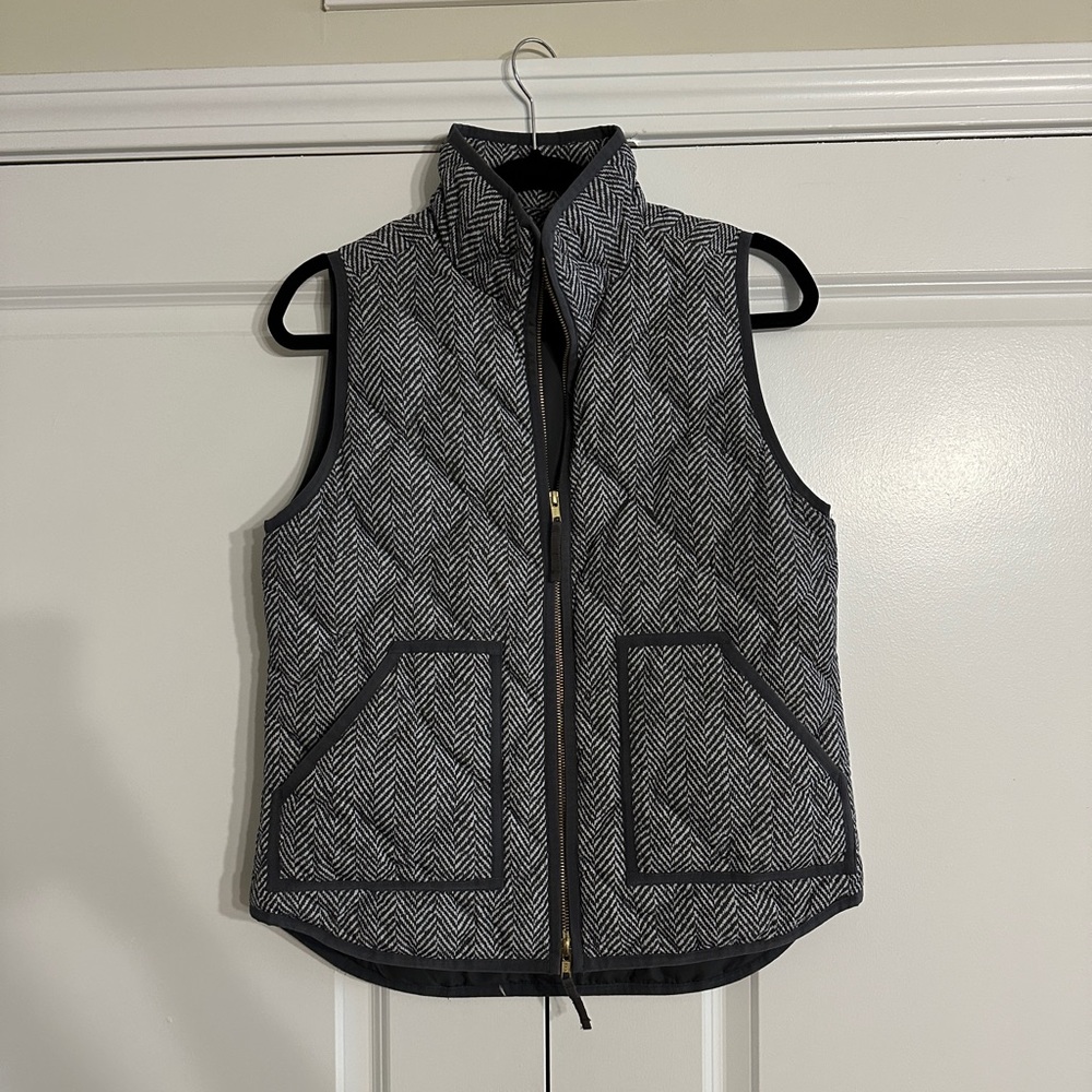 Jcrew herringbone puffer vest. Size small